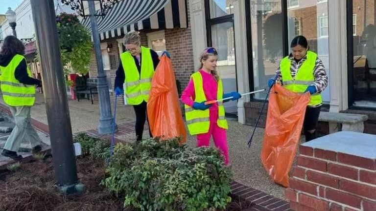 Youth Clean-Up Day sees several volunteers work to clean Ripley streets